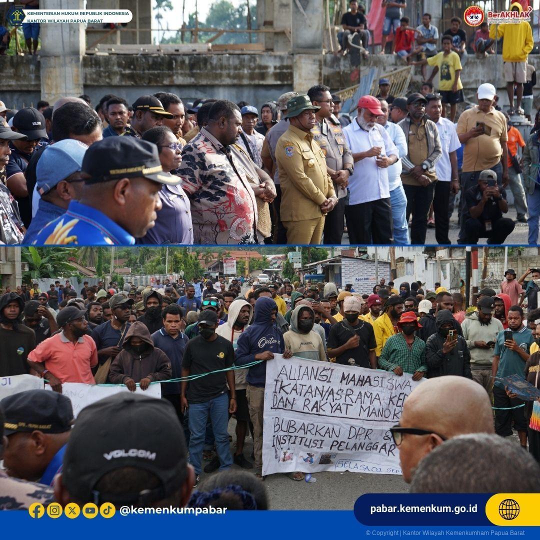 Putih Hijau Modern Pendaftaran Beasiswa Instagram Post 35